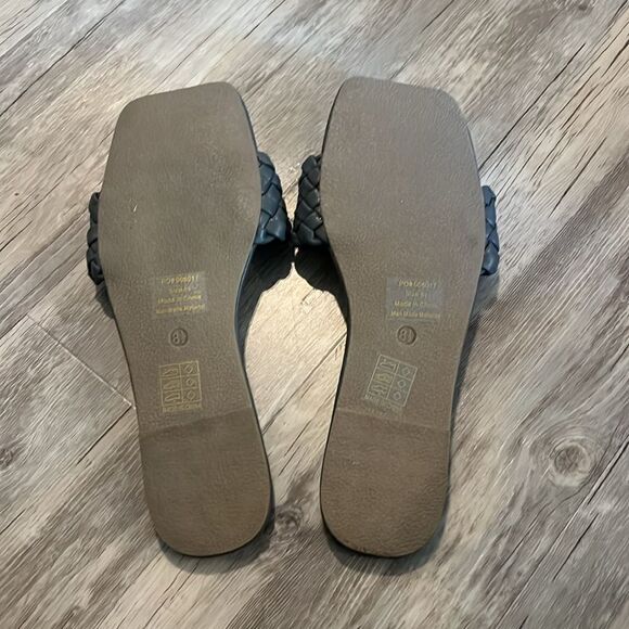 journee collection sandals - Picture 3 of 3